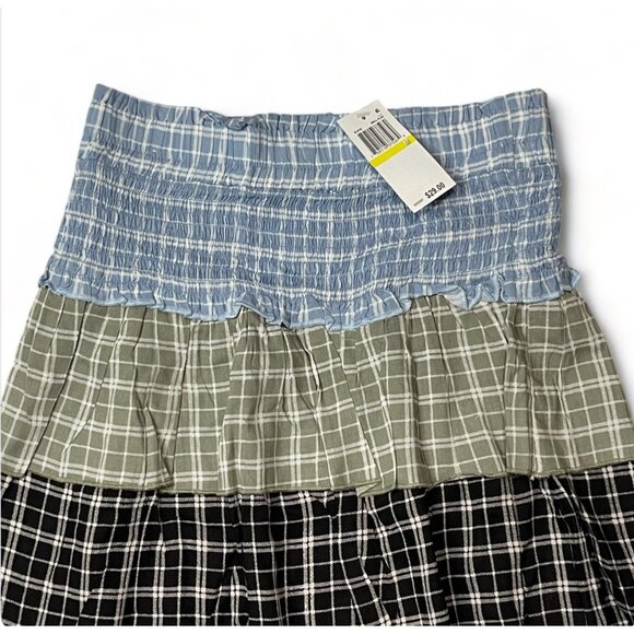 Derek Heart Juniors' Tiered Print Mini Skirt, Size M, New - Picture 2 of 7